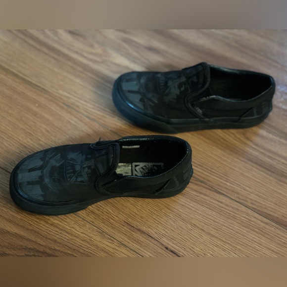 Darth Vader Vans - Picture 5 of 5